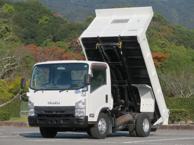 いすゞ エルフ TKG-NPR85YN(2WD)の写真9