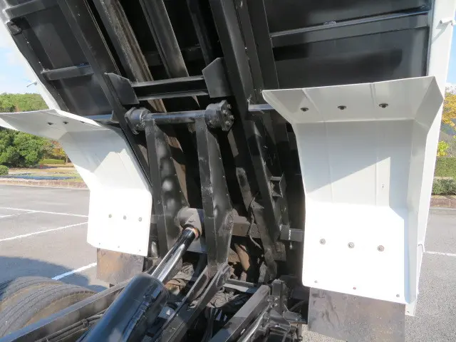 いすゞ エルフ TKG-NPR85YN(2WD)の写真40