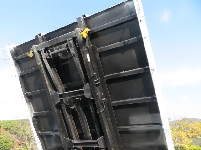 いすゞ エルフ TKG-NPR85YN(2WD)の写真41