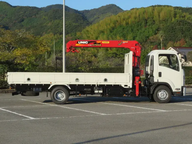 いすゞ フォワード 2PG-FRR90S1(2WD)の写真5