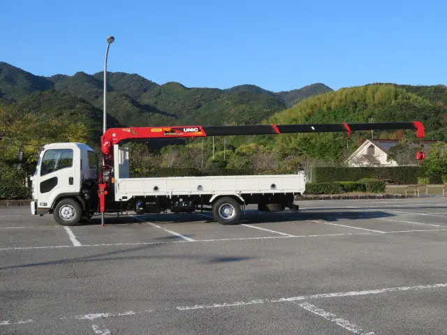 いすゞ フォワード 2PG-FRR90S1(2WD)の写真8