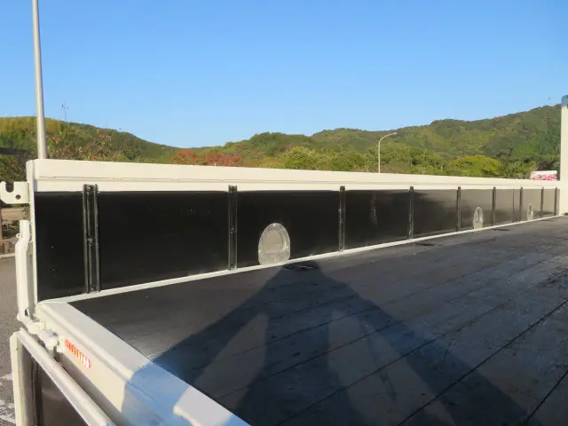 いすゞ フォワード 2PG-FRR90S1(2WD)の写真25