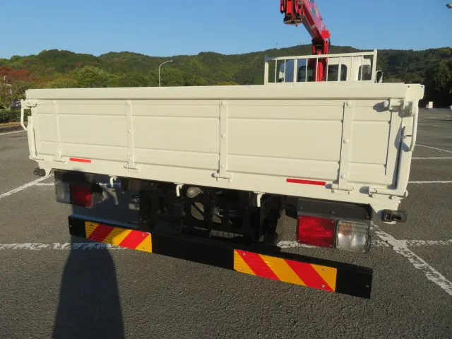 いすゞ フォワード 2PG-FRR90S1(2WD)の写真30