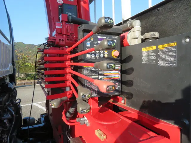 いすゞ フォワード 2PG-FRR90S1(2WD)の写真33