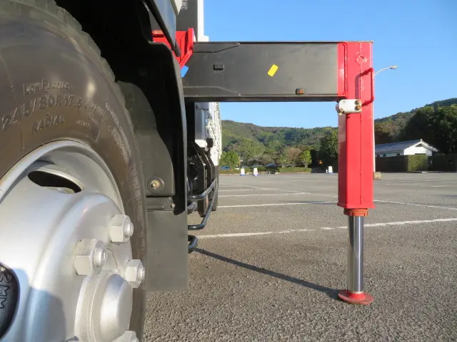 いすゞ フォワード 2PG-FRR90S1(2WD)の写真35