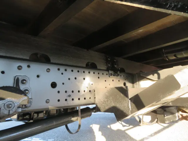 いすゞ フォワード 2PG-FRR90S1(2WD)の写真45