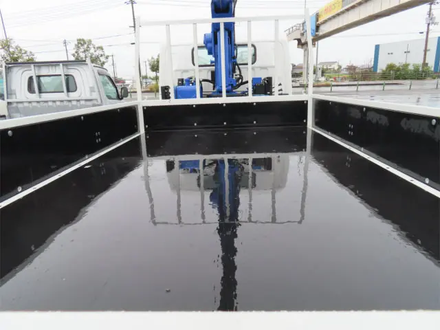 三菱 キャンター 2PG-FEB80(2WD)の写真4