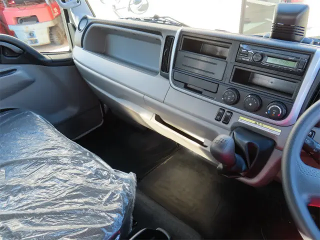 三菱 キャンター 2RG-FEB80(2WD)の写真14