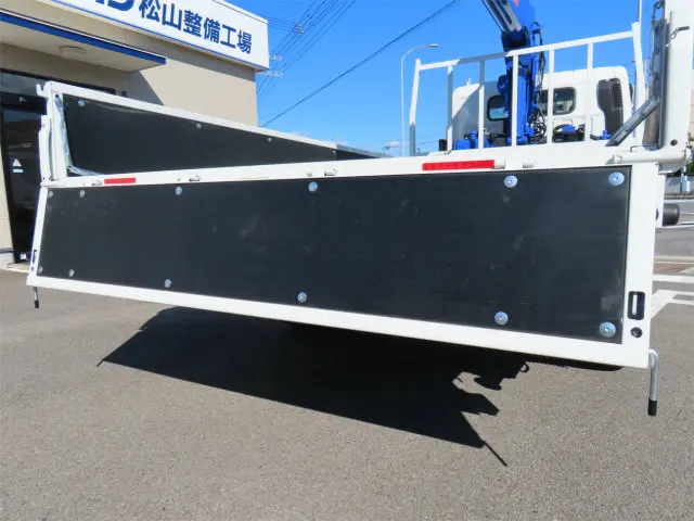 三菱 キャンター 2RG-FEB80(2WD)の写真28