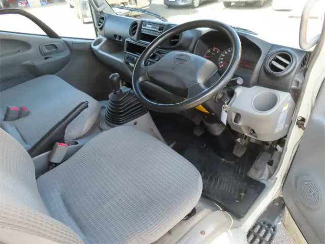 日野 デュトロ TKG-XZU650M(2WD)の写真11