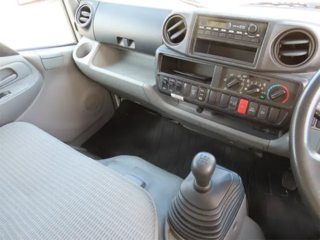 日野 デュトロ TKG-XZU650M(2WD)の写真16