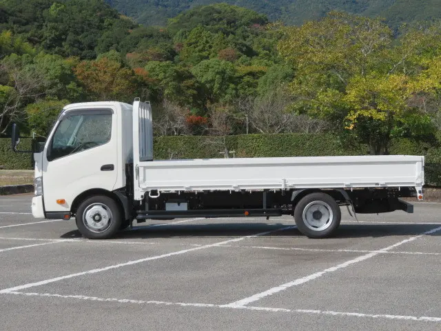 トヨタ ダイナ 2KG-XZU710(2WD)の写真4