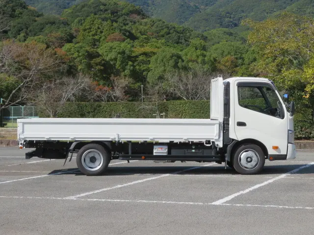 トヨタ ダイナ 2KG-XZU710(2WD)の写真5