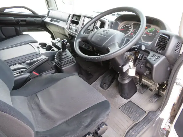 日野 レンジャー TKG-FD9JMAG(2WD)の写真9