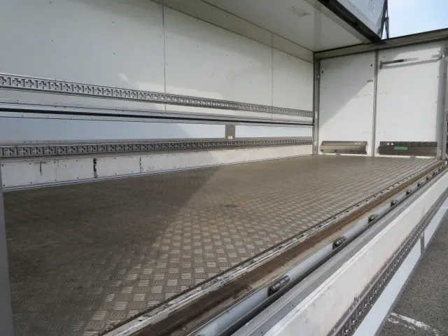 日野 レンジャー TKG-FD9JMAG(2WD)の写真18