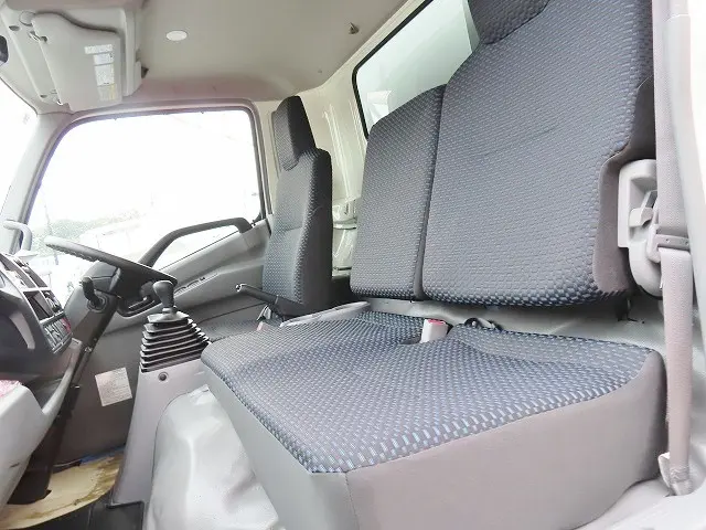 日野 デュトロ 2KG-XZU712M(2WD)の写真12