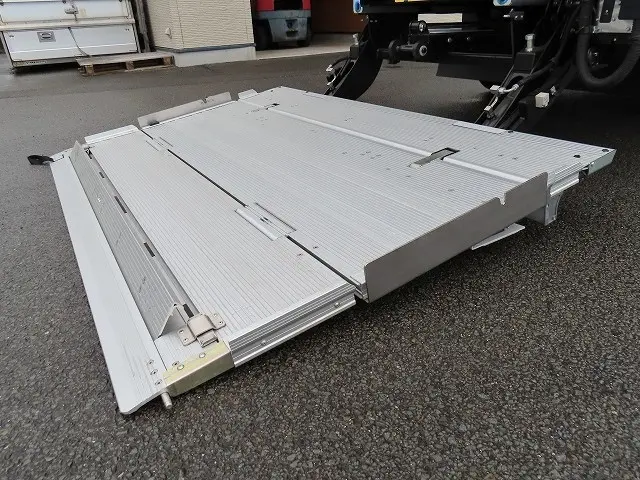 日野 デュトロ 2KG-XZU712M(2WD)の写真37