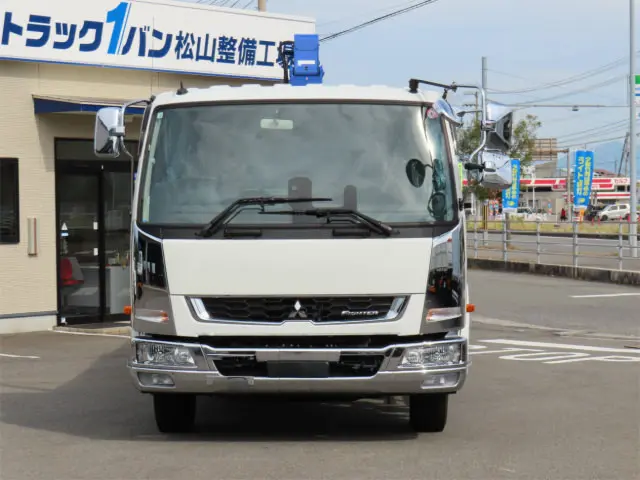 三菱 ファイター 2KG-FK62FZ(2WD)の写真6