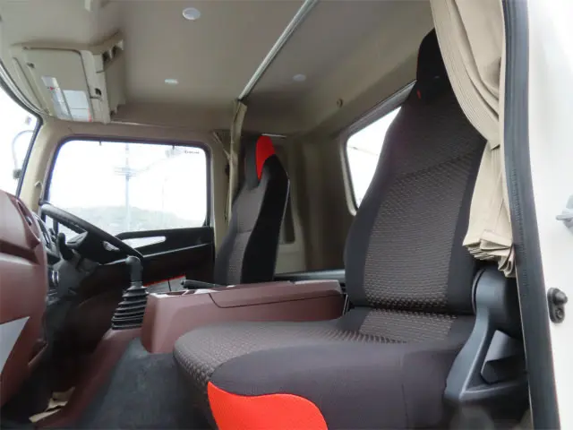 日野 レンジャー 2PG-FD2ABA(2WD)の写真12