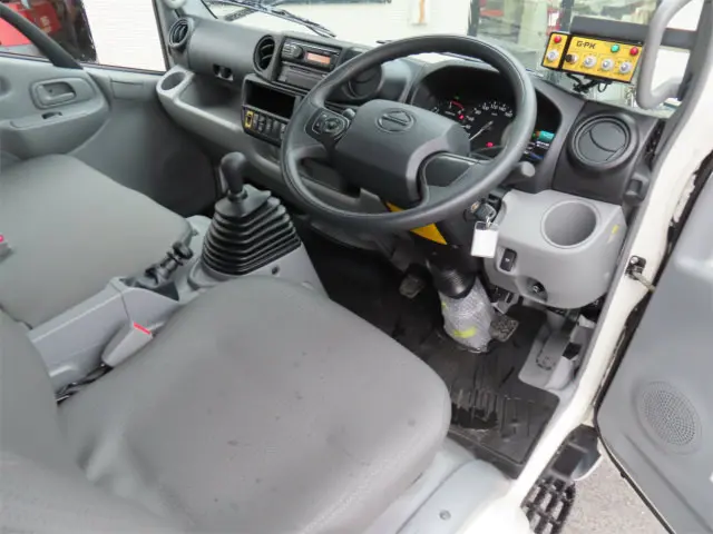 日野 デュトロ 2KG-XZU605X(2WD)の写真8