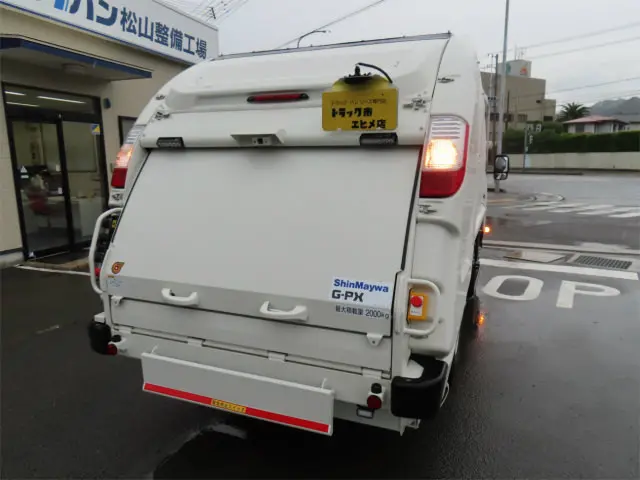 日野 デュトロ 2KG-XZU605X(2WD)の写真35