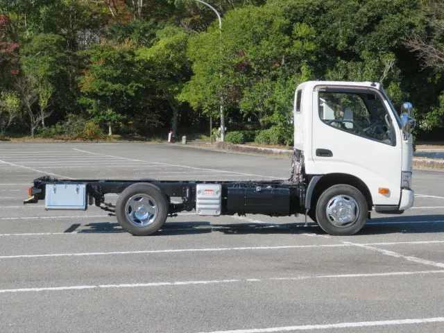 日野 デュトロ 2RG-XZU605M(2WD)の写真5