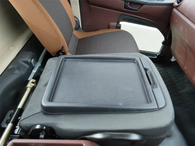 日野 レンジャー 2KG-FC2ABA(2WD)の写真14