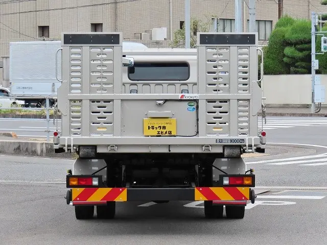 三菱 キャンター 2PG-FEB80(2WD)の写真8