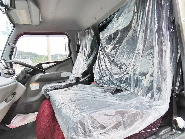 三菱 キャンター 2PG-FEB80(2WD)の写真12