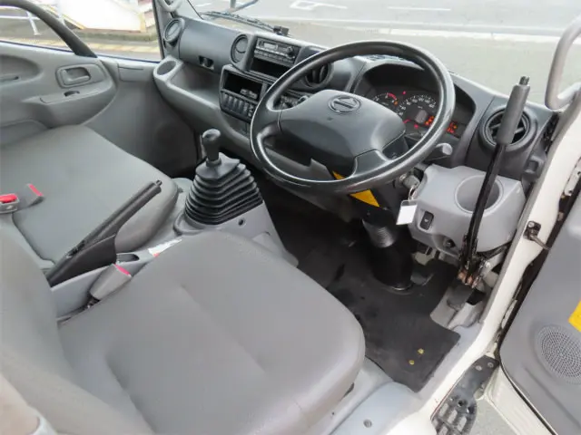 日野 デュトロ TKG-XZU620T(2WD)の写真3