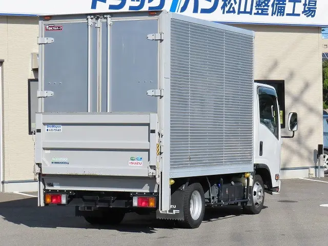いすゞ エルフ 2RG-NLR88AN(2WD)の写真3
