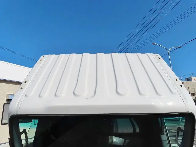 いすゞ エルフ 2RG-NLR88AN(2WD)の写真8