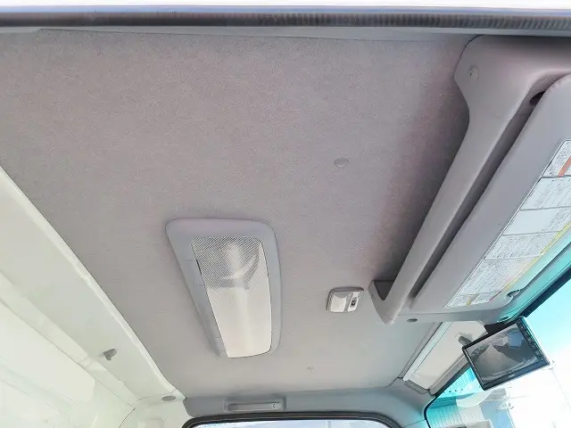 いすゞ エルフ 2RG-NLR88AN(2WD)の写真21