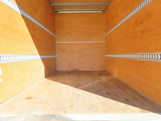 いすゞ エルフ 2RG-NLR88AN(2WD)の写真22