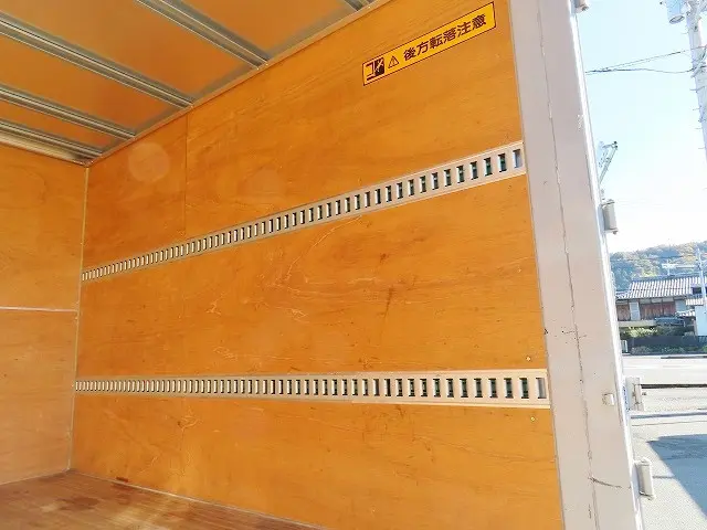 いすゞ エルフ 2RG-NLR88AN(2WD)の写真26