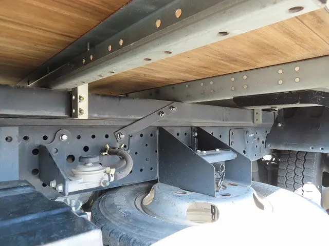 いすゞ エルフ 2RG-NLR88AN(2WD)の写真42