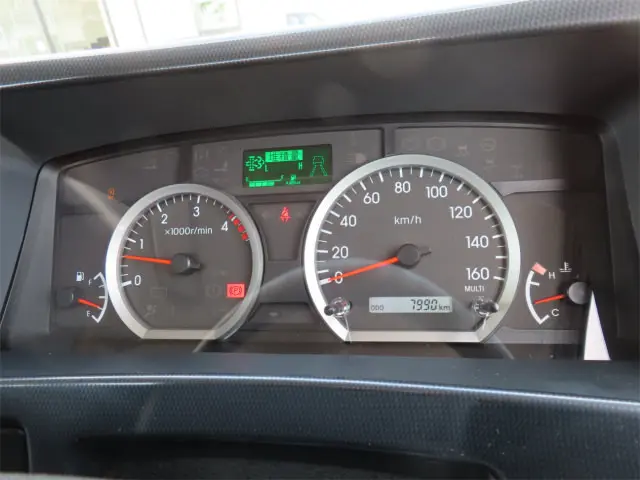 いすゞ エルフ 2RG-NPR88AN(2WD)の写真12