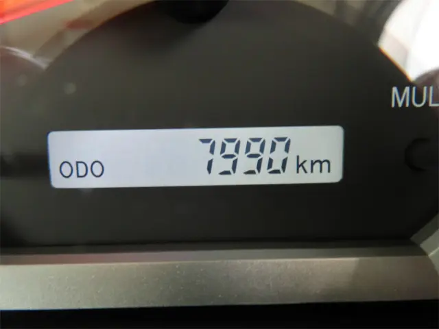 いすゞ エルフ 2RG-NPR88AN(2WD)の写真13