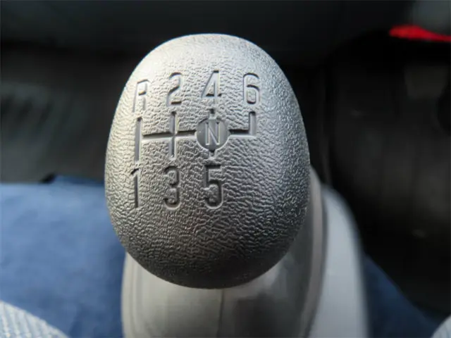 いすゞ エルフ 2RG-NPR88AN(2WD)の写真19