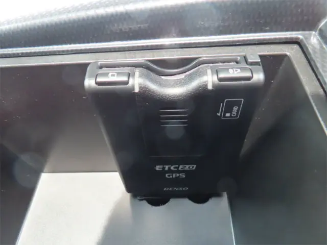 いすゞ エルフ 2RG-NPR88AN(2WD)の写真20