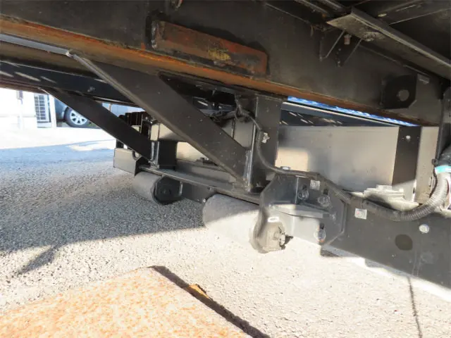 いすゞ エルフ 2RG-NPR88AN(2WD)の写真32