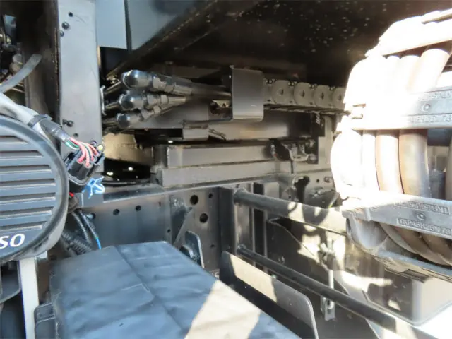 いすゞ エルフ 2RG-NPR88AN(2WD)の写真44