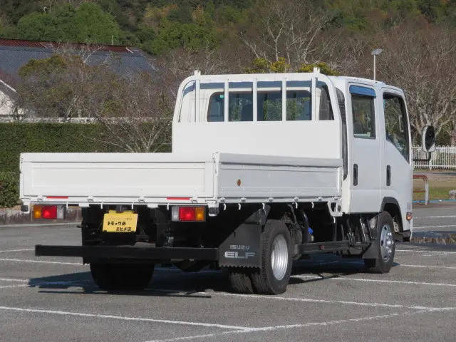 いすゞ エルフ 2RG-NPR88AR(2WD)の写真3