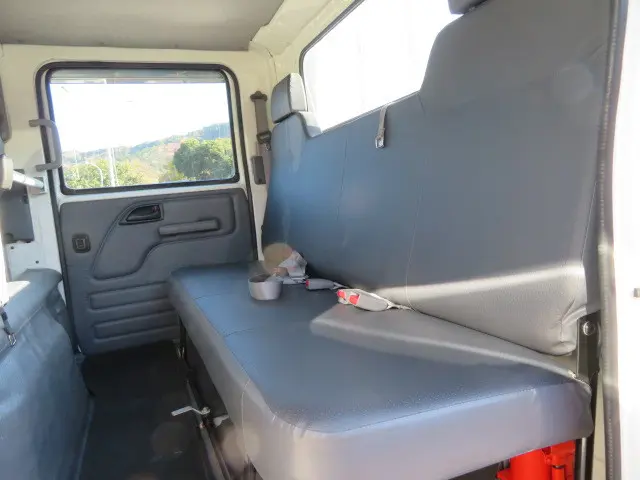 いすゞ エルフ 2RG-NPR88AR(2WD)の写真21