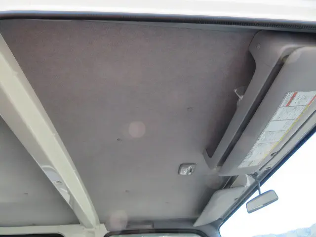 いすゞ エルフ 2RG-NPR88AR(2WD)の写真23