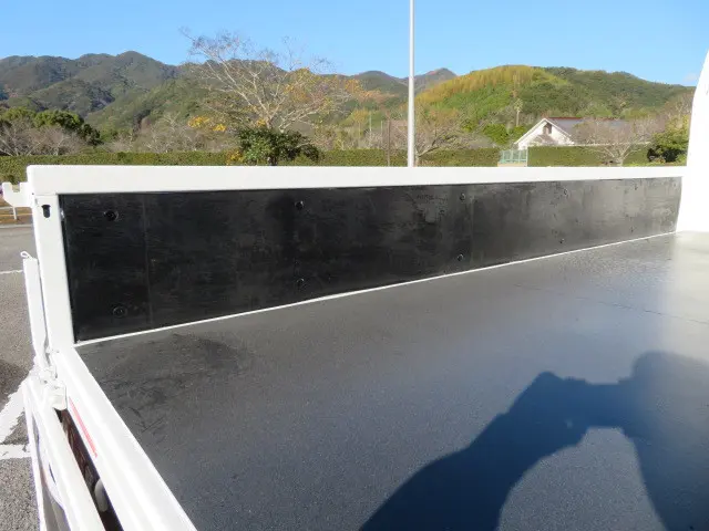 いすゞ エルフ 2RG-NPR88AR(2WD)の写真28