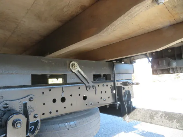 いすゞ エルフ 2RG-NPR88AR(2WD)の写真39