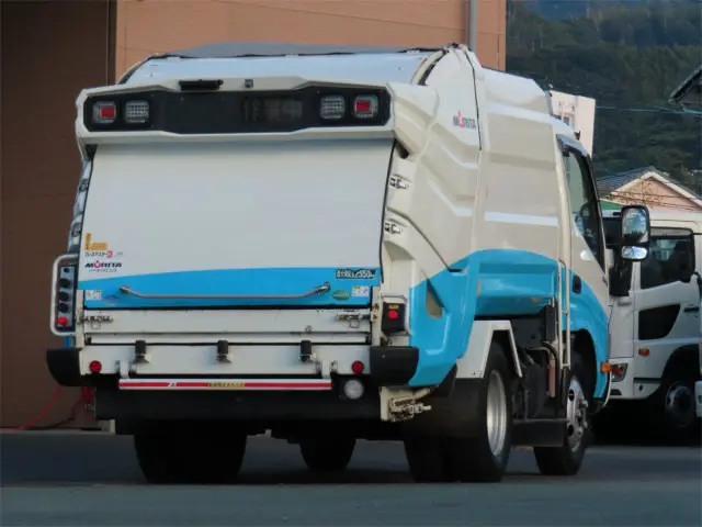 日野 デュトロ TKG-XZU600E(2WD)の写真2