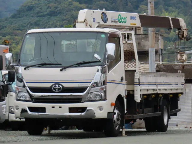 トヨタ ダイナ TKG-XZU730(2WD)の写真1