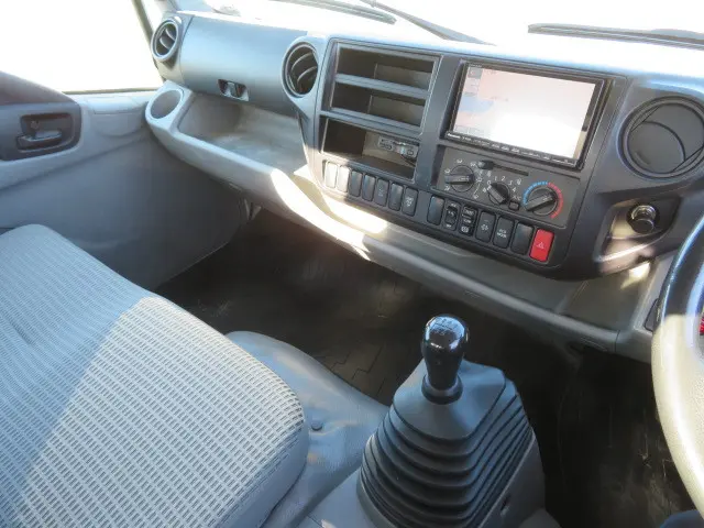 トヨタ ダイナ TKG-XZU730(2WD)の写真15